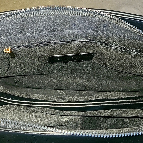 Darcy Marks London Vegan Leather Quilted Shoulder Bag - Picture 5 of 9